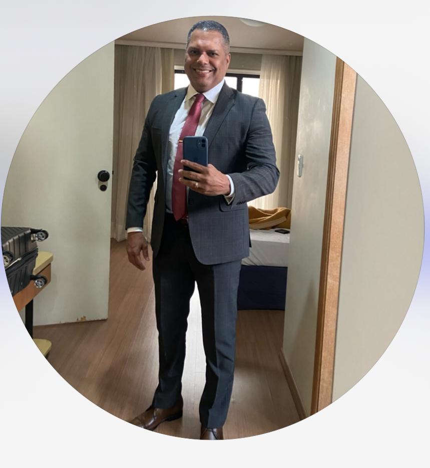 Dr. Marcos Peixoto